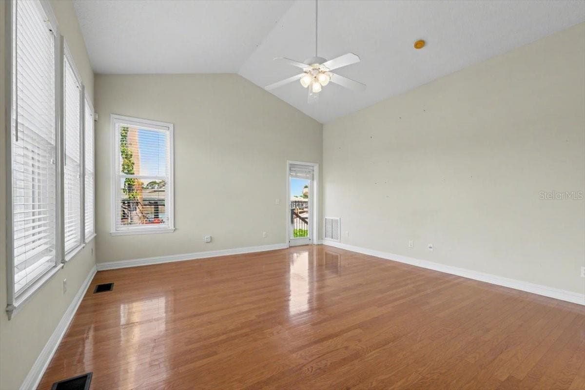 Single Family Residence at 4422 TIDEVIEW DR, JACKSONVILLE, photo 35 of 75