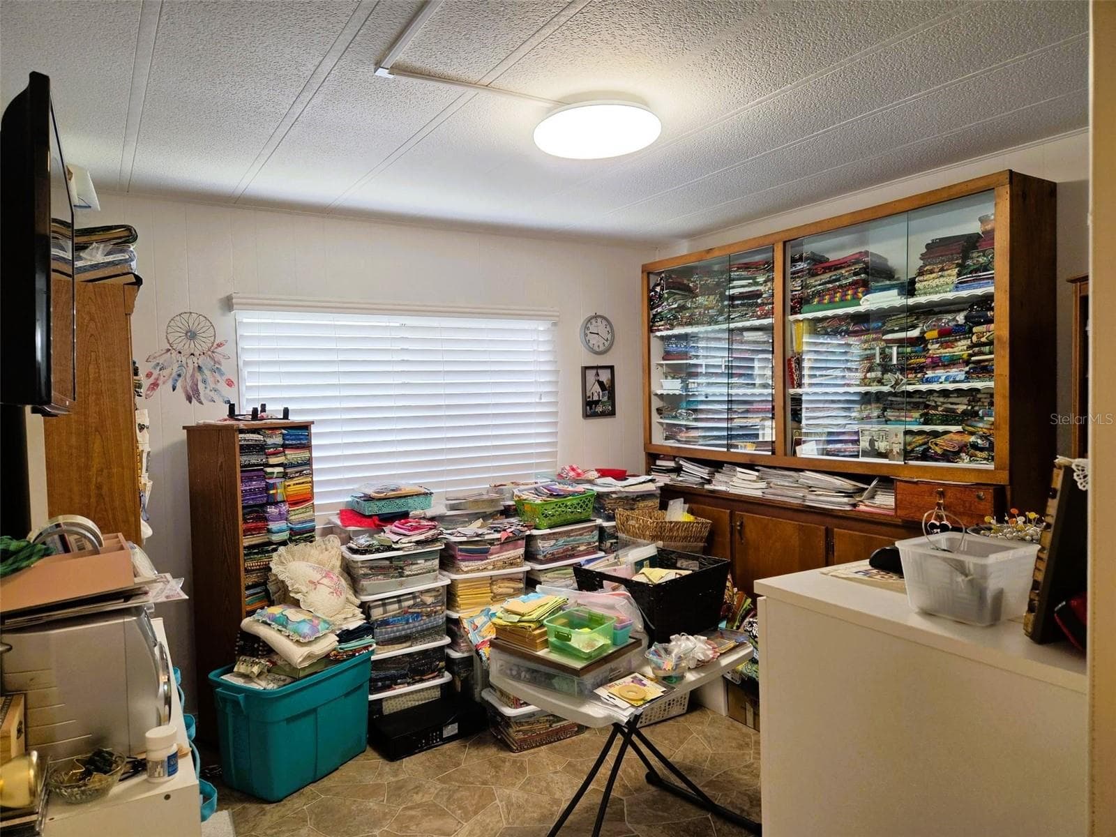 2nd bedroom being used as fabric storage - 3221 SUMAC TER, SARASOTA