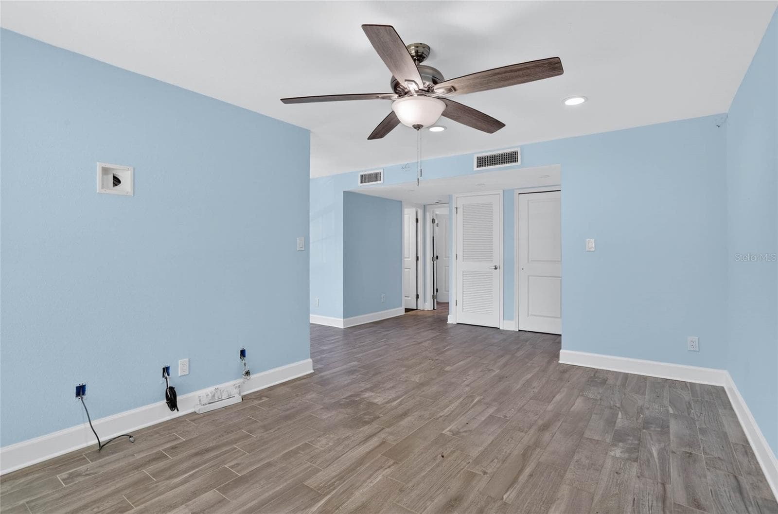 Condominium at 8542 10TH ST N #B, ST PETERSBURG, photo 8 of 21