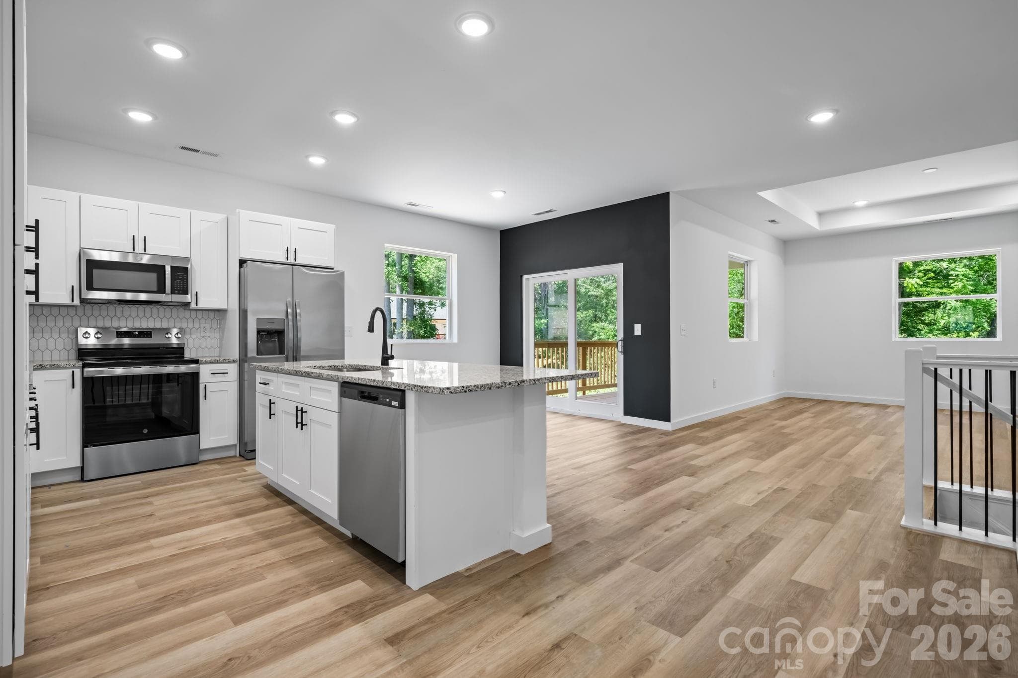 Single Family Residence at Taylorsville, photo 3 of 44