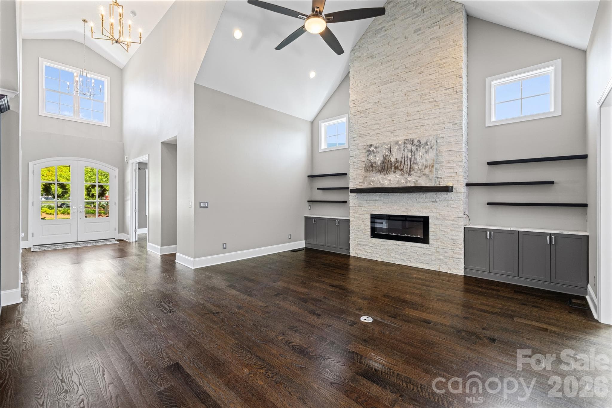 Single Family Residence at York, photo 5 of 52