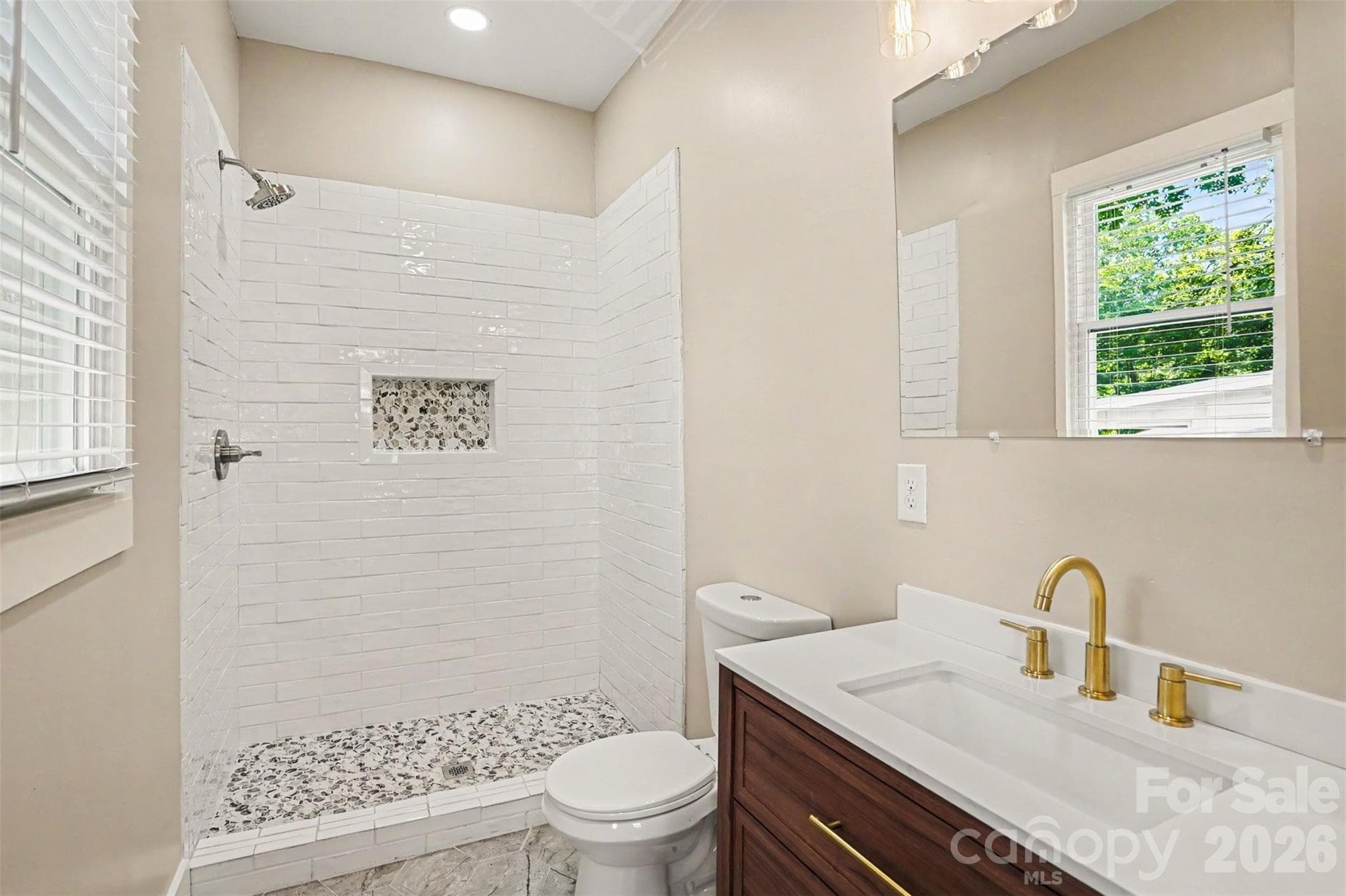 Primary En-Suite Bathroom - 4118 Glory Street, Charlotte