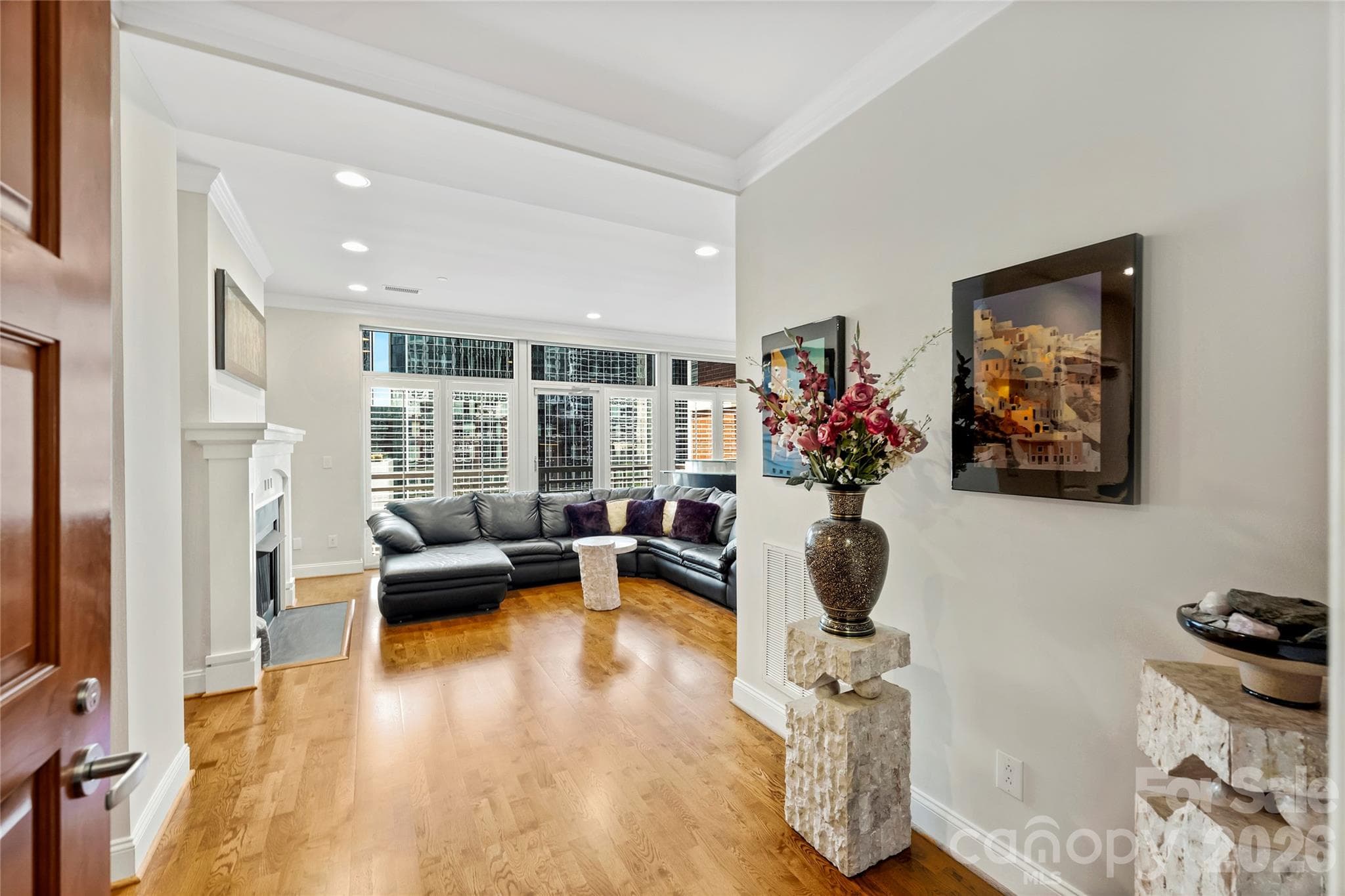 Condominium at 435 S Tryon Street, Charlotte, photo 17 of 32