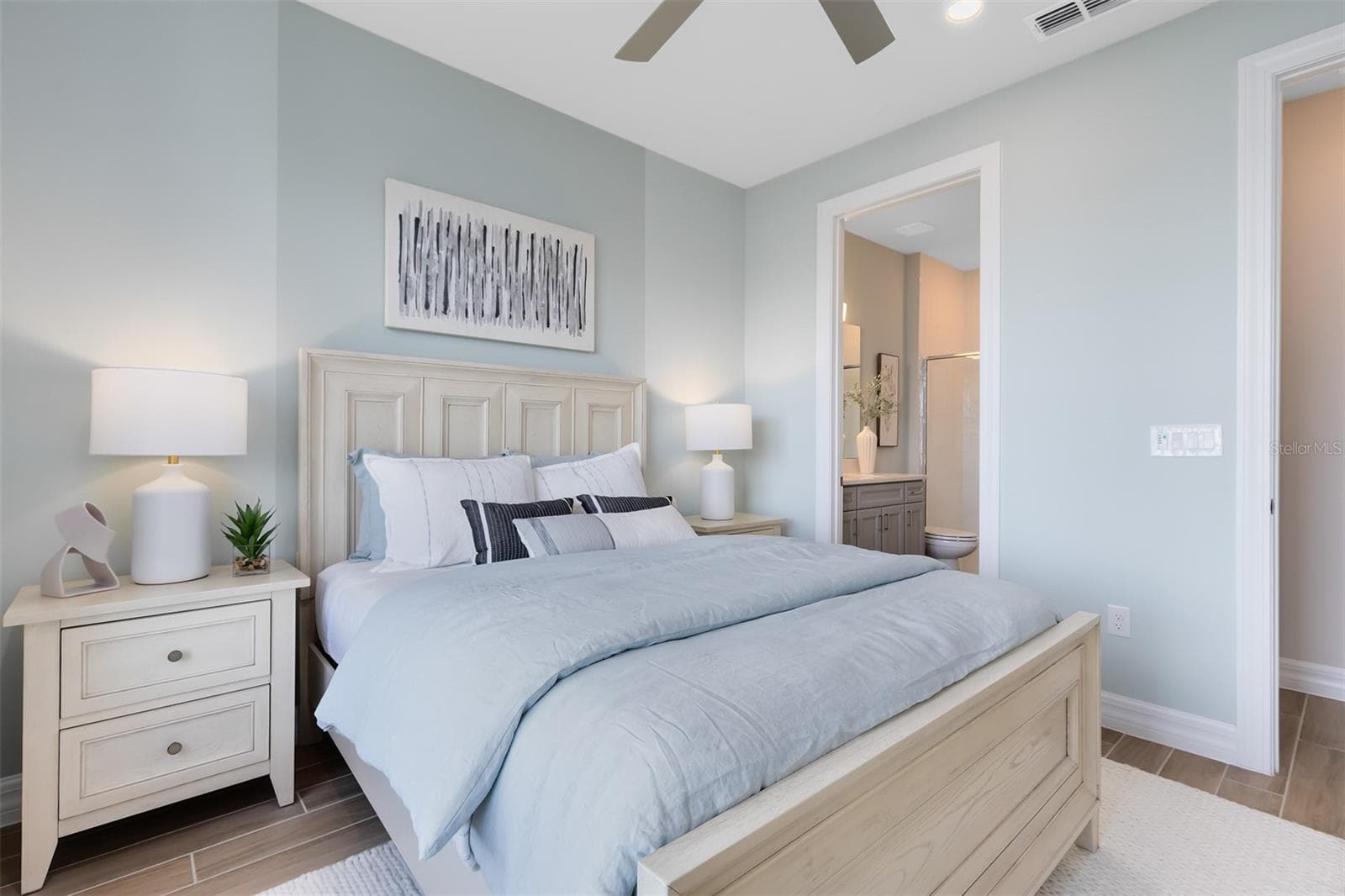 Model Home Design Only. Pictures and furnishings are for illustrative purposes only. Elevations, colors and options may vary. Furniture is for model home staging only. - 5249 HANDSOME HILLS DRIVE, MOUNT DORA