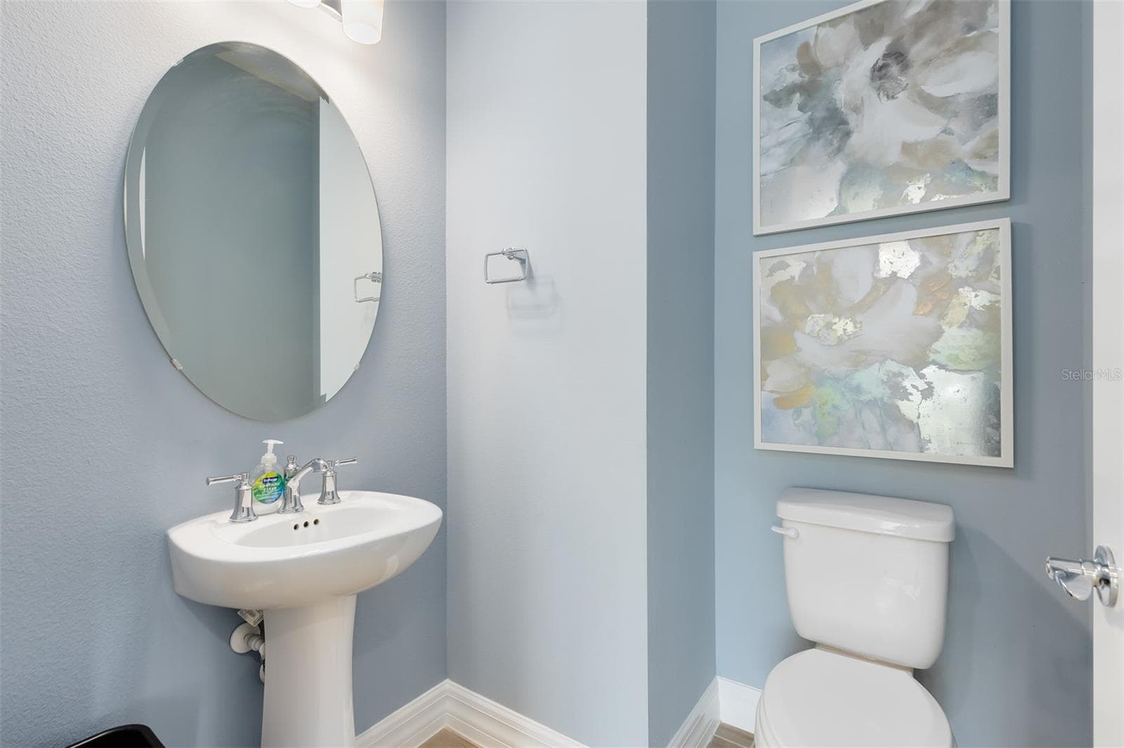 Model Home Design Only. Pictures and furnishings are for illustrative purposes only. Elevations, colors and options may vary. Furniture is for model home staging only. - 5249 HANDSOME HILLS DRIVE, MOUNT DORA