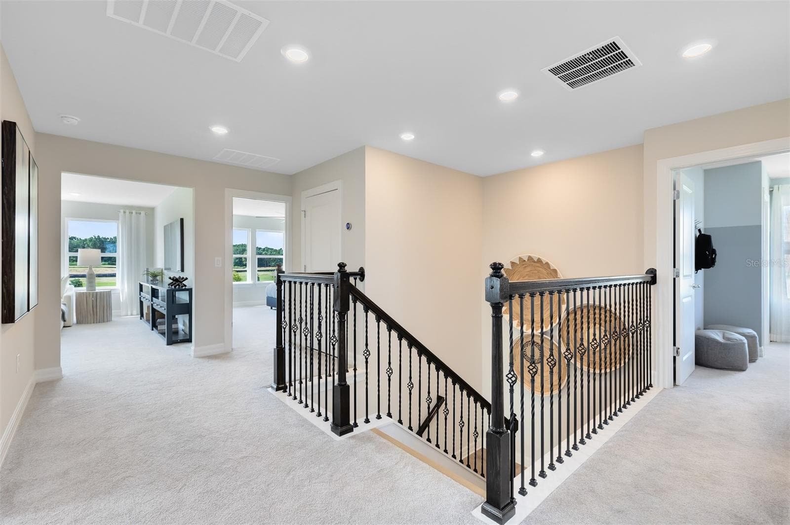 Model Home Design Only. Pictures and furnishings are for illustrative purposes only. Elevations, colors and options may vary. Furniture is for model home staging only. - 5249 HANDSOME HILLS DRIVE, MOUNT DORA