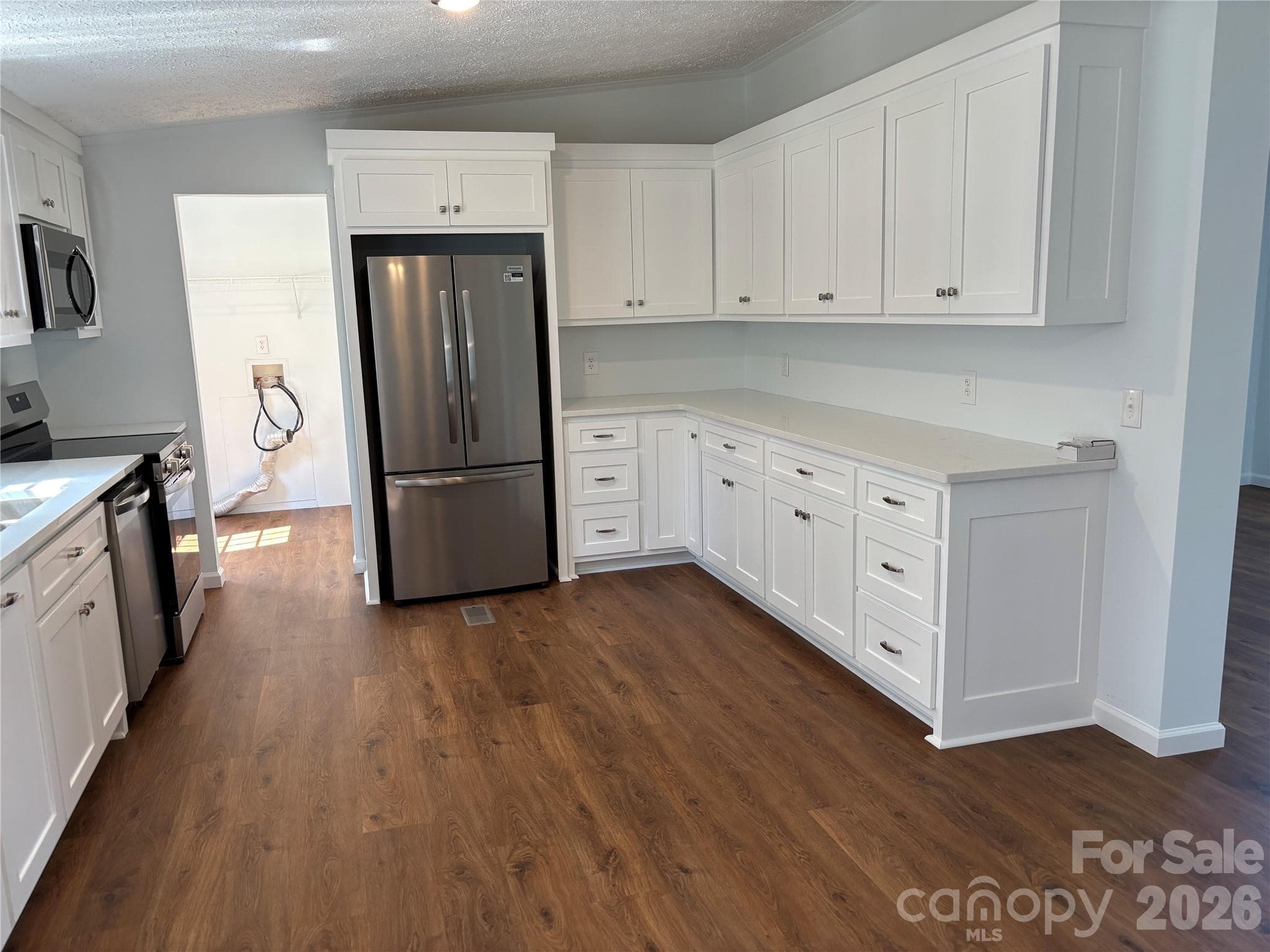 Single Family Residence at Taylorsville, photo 6 of 48