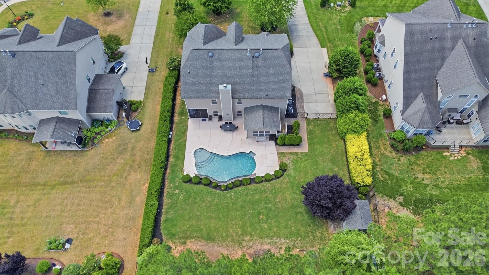 Single Family Residence at 1711 Laurel Hill Drive, Waxhaw, photo 3 of 45
