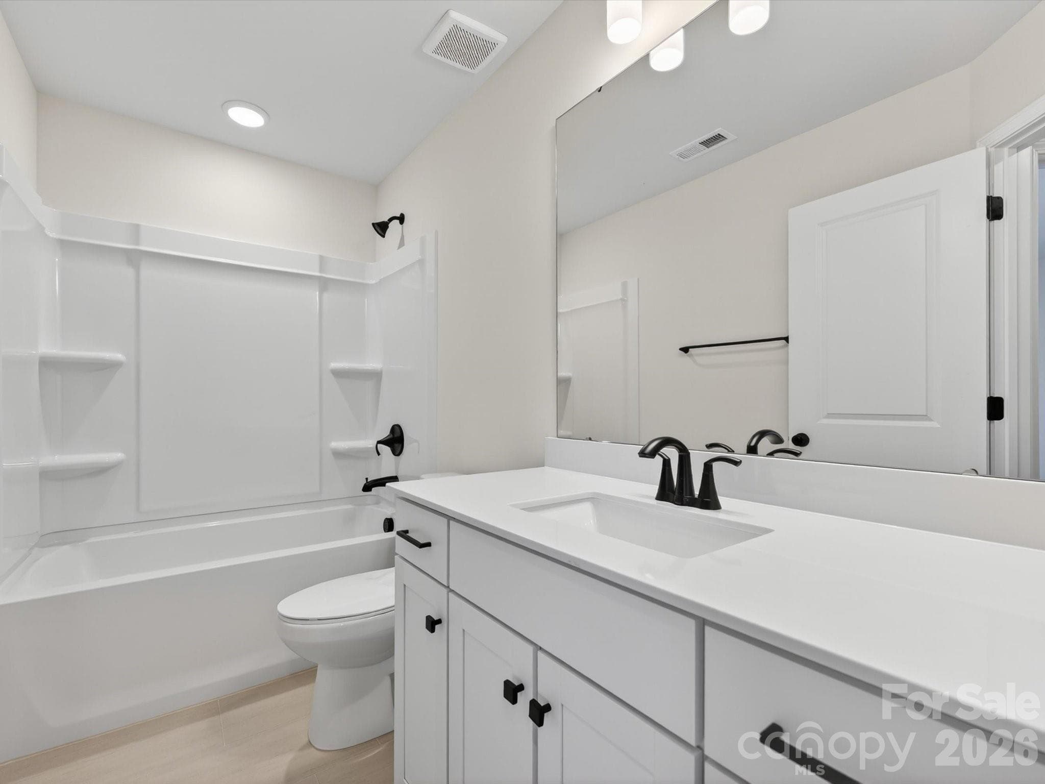 Bath #2 - 11423 Prosperity Church Road, Huntersville