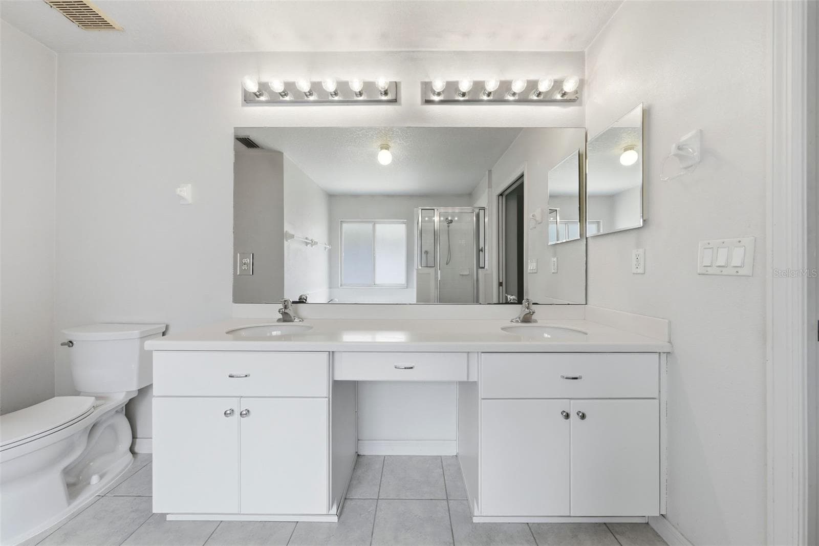 Primary Bathroom - 4962 RAINBOW TROUT RD, TAVARES