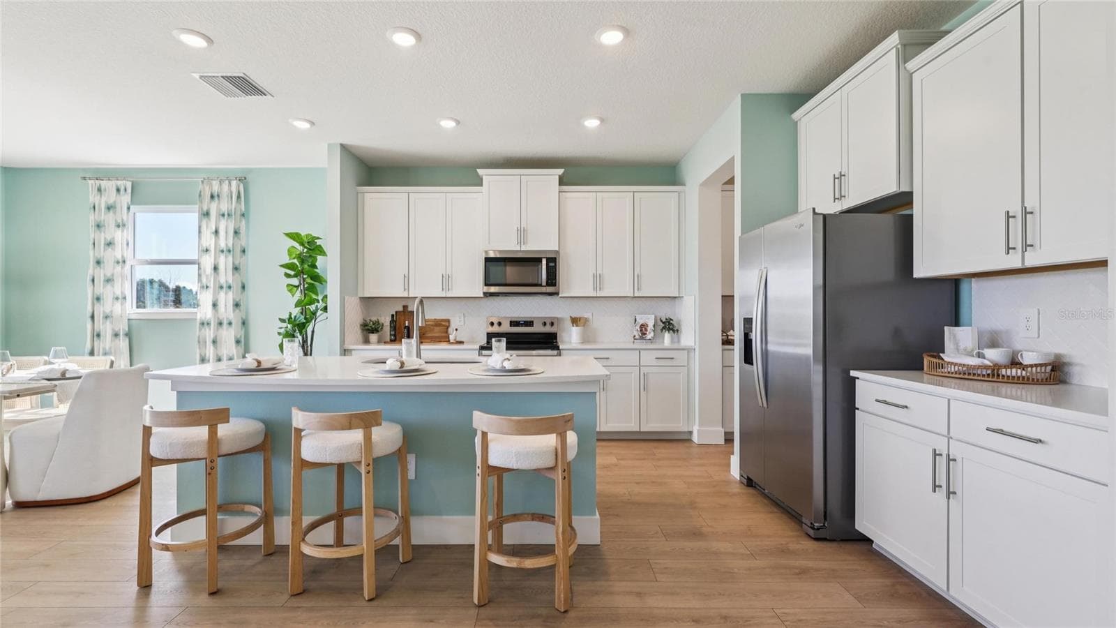 Single Family Residence at 7007 SW 44TH CIR, OCALA, photo 4 of 40