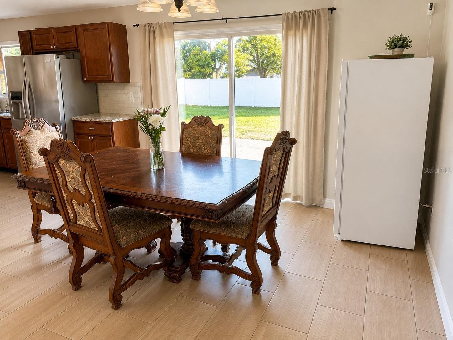 virtually stage - 1540 JUPITER AVE, DELTONA