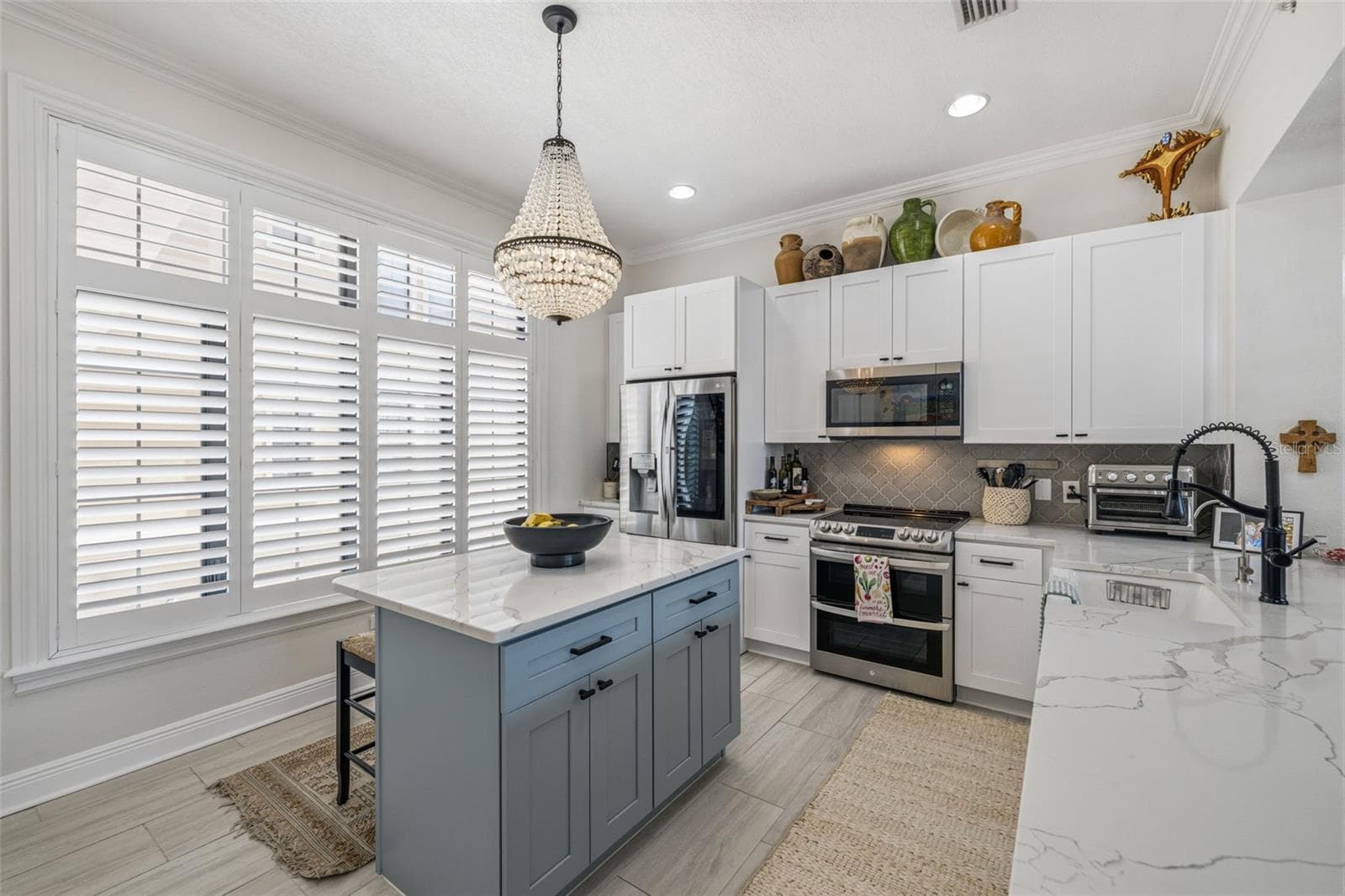 Townhouse at 2234 SOHO BAY CT, TAMPA, photo 7 of 40
