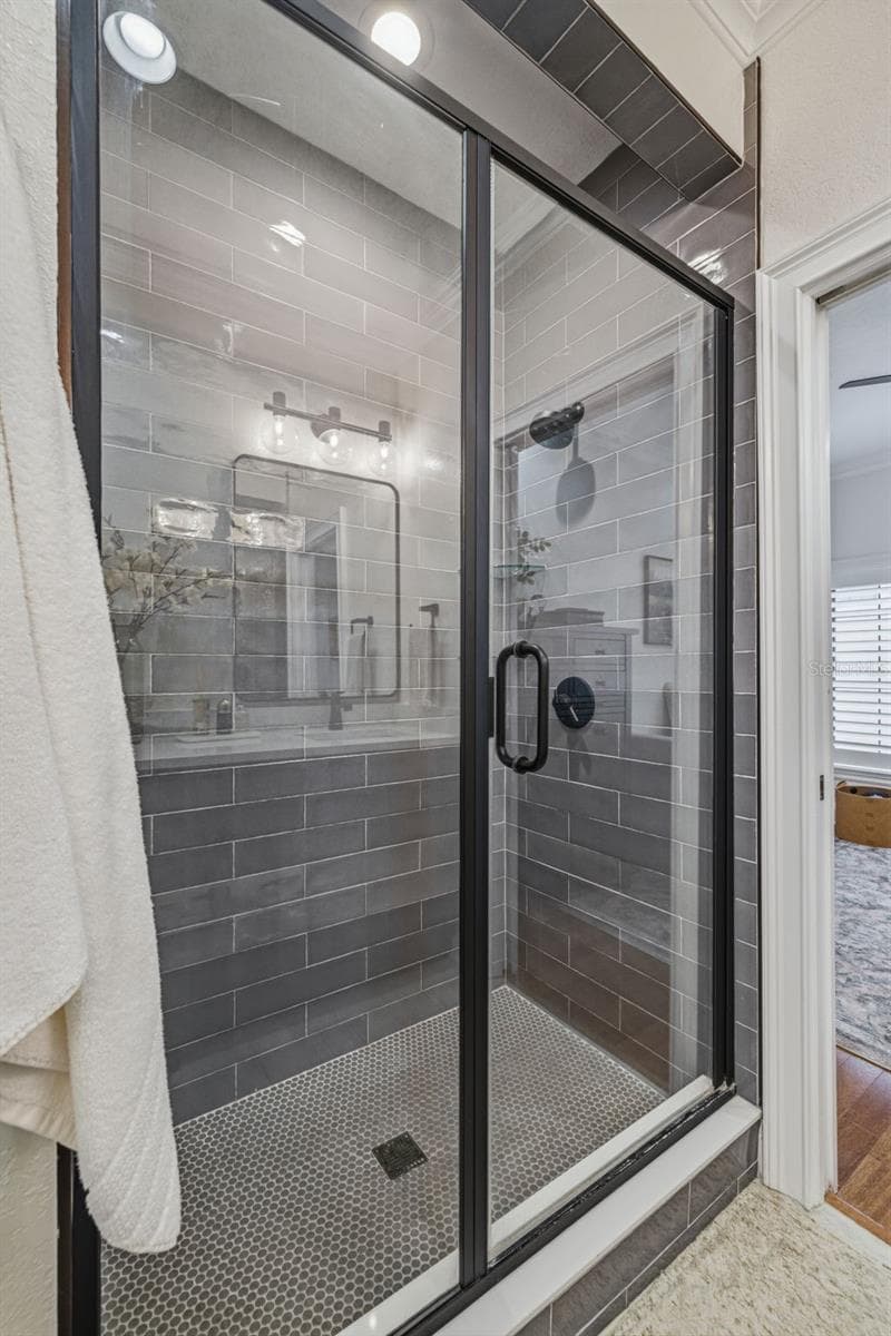 Townhouse at 2234 SOHO BAY CT, TAMPA, photo 17 of 40