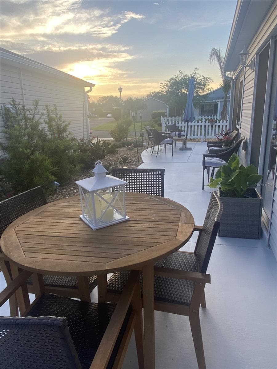 Villa at 1648 ABASCO CT, THE VILLAGES, photo 5 of 35