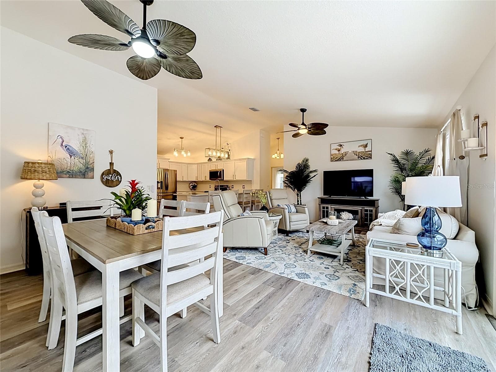 Villa at 1648 ABASCO CT, THE VILLAGES, photo 9 of 35