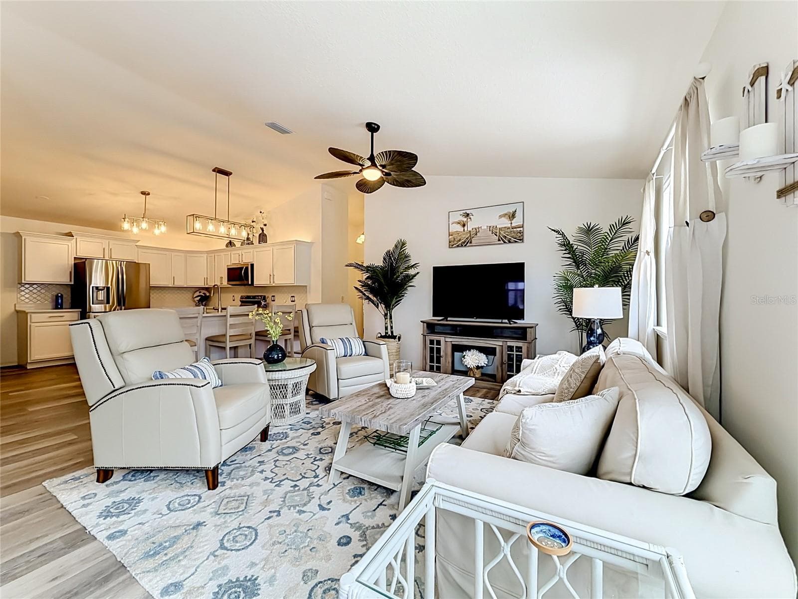 Villa at 1648 ABASCO CT, THE VILLAGES, photo 11 of 35