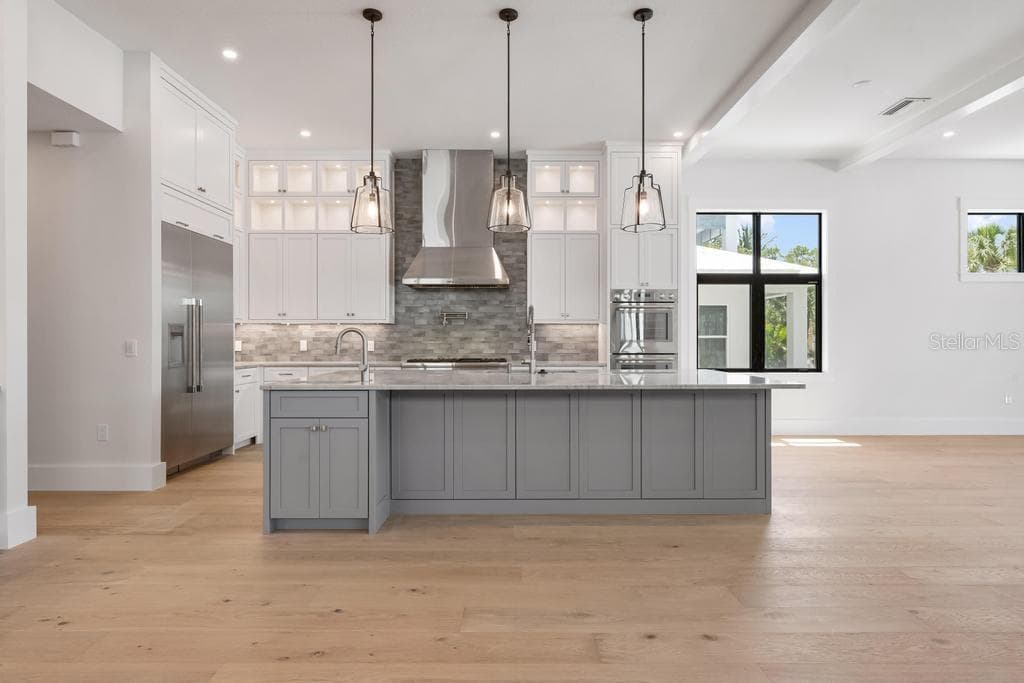 Single Family Residence at 527 VENICE LN, SARASOTA, photo 19 of 100