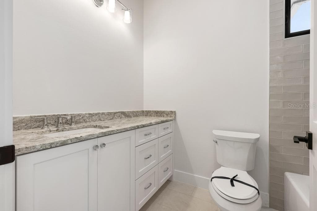 Single Family Residence at 527 VENICE LN, SARASOTA, photo 42 of 100