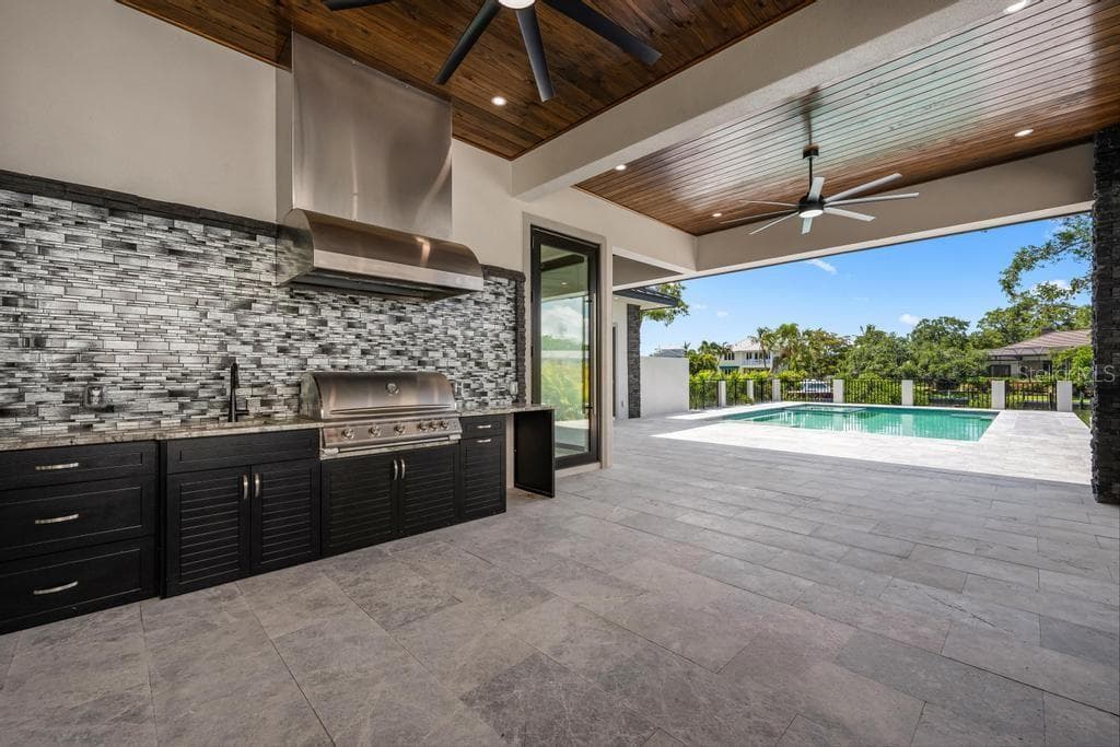 Single Family Residence at 527 VENICE LN, SARASOTA, photo 84 of 100