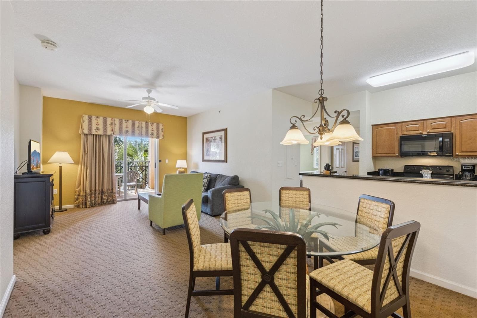 Dedicate dining room - 8112 POINCIANA BLVD #1202, ORLANDO