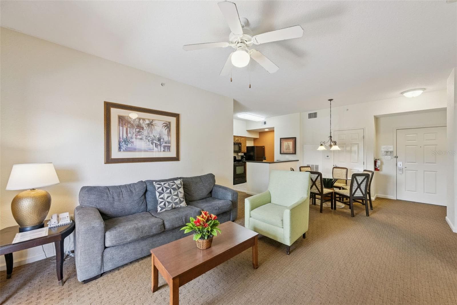 Living room - 8112 POINCIANA BLVD #1202, ORLANDO