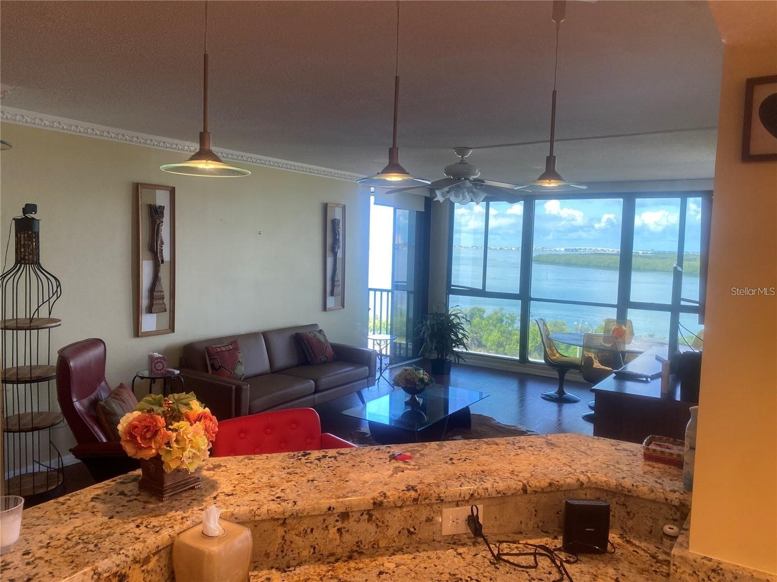 LR - 7100 SUNSHINE SKYWAY LN S #906, ST PETERSBURG