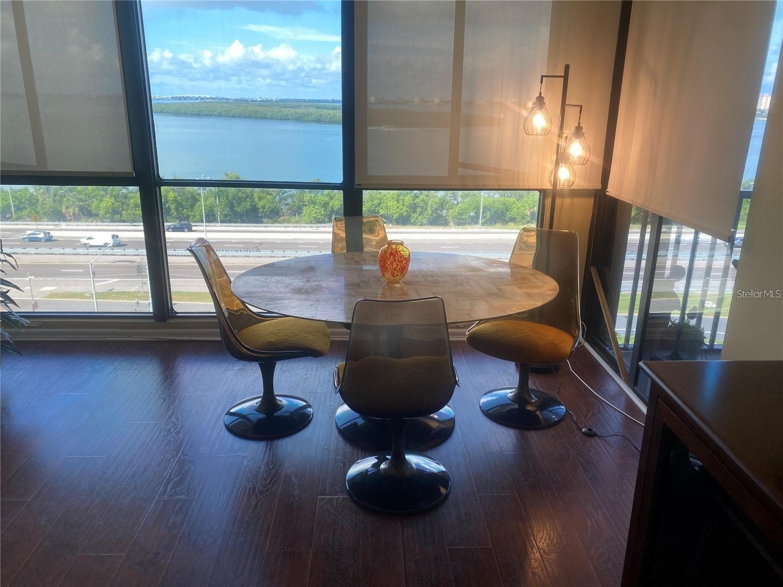 Condominium at 7100 SUNSHINE SKYWAY LN S #906, ST PETERSBURG, photo 8 of 33