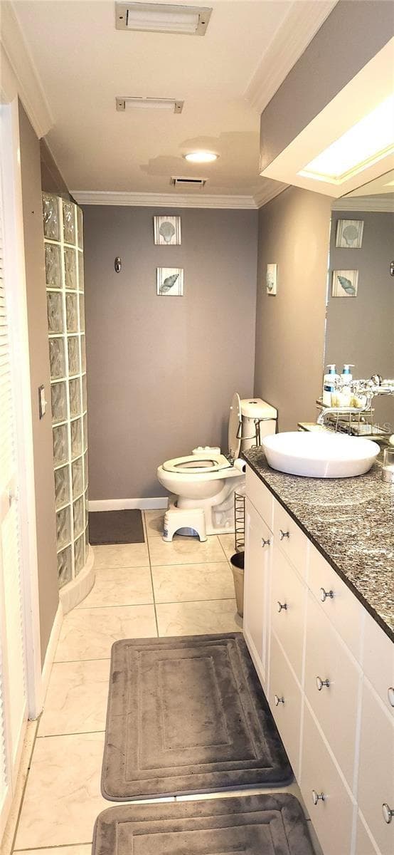 Condominium at 7100 SUNSHINE SKYWAY LN S #906, ST PETERSBURG, photo 21 of 33