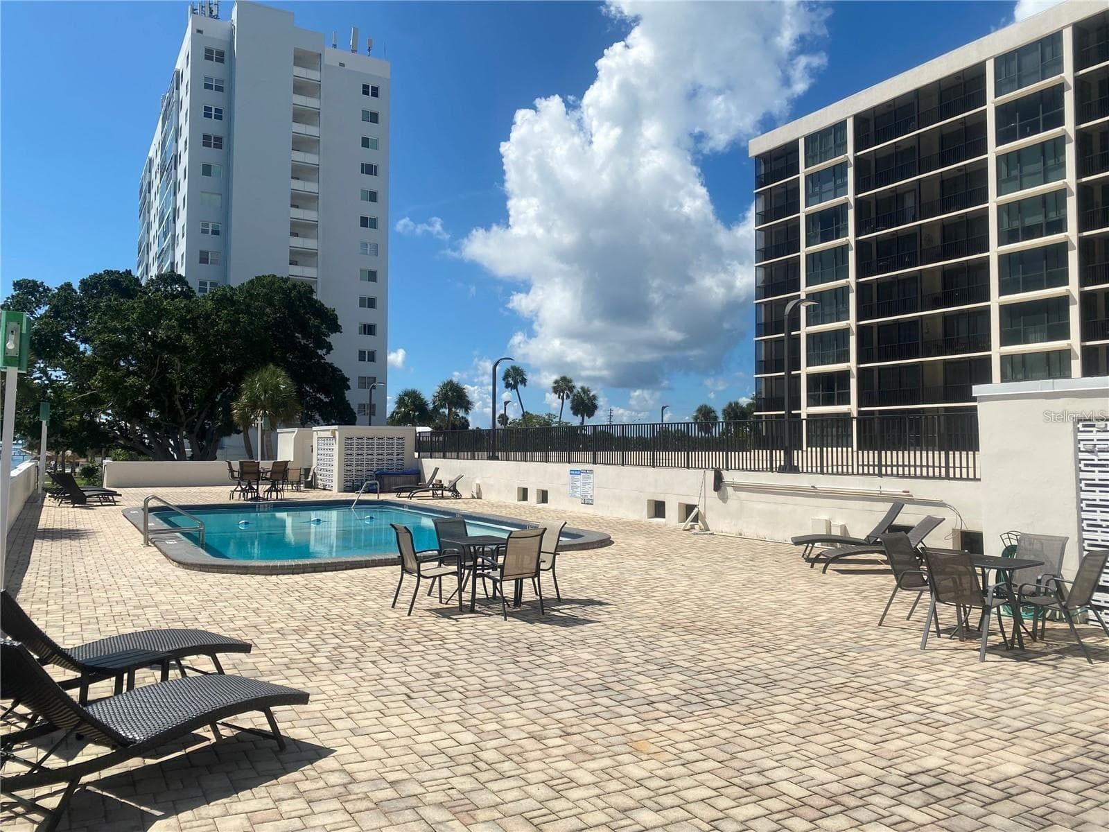 Condominium at 7100 SUNSHINE SKYWAY LN S #906, ST PETERSBURG, photo 30 of 33