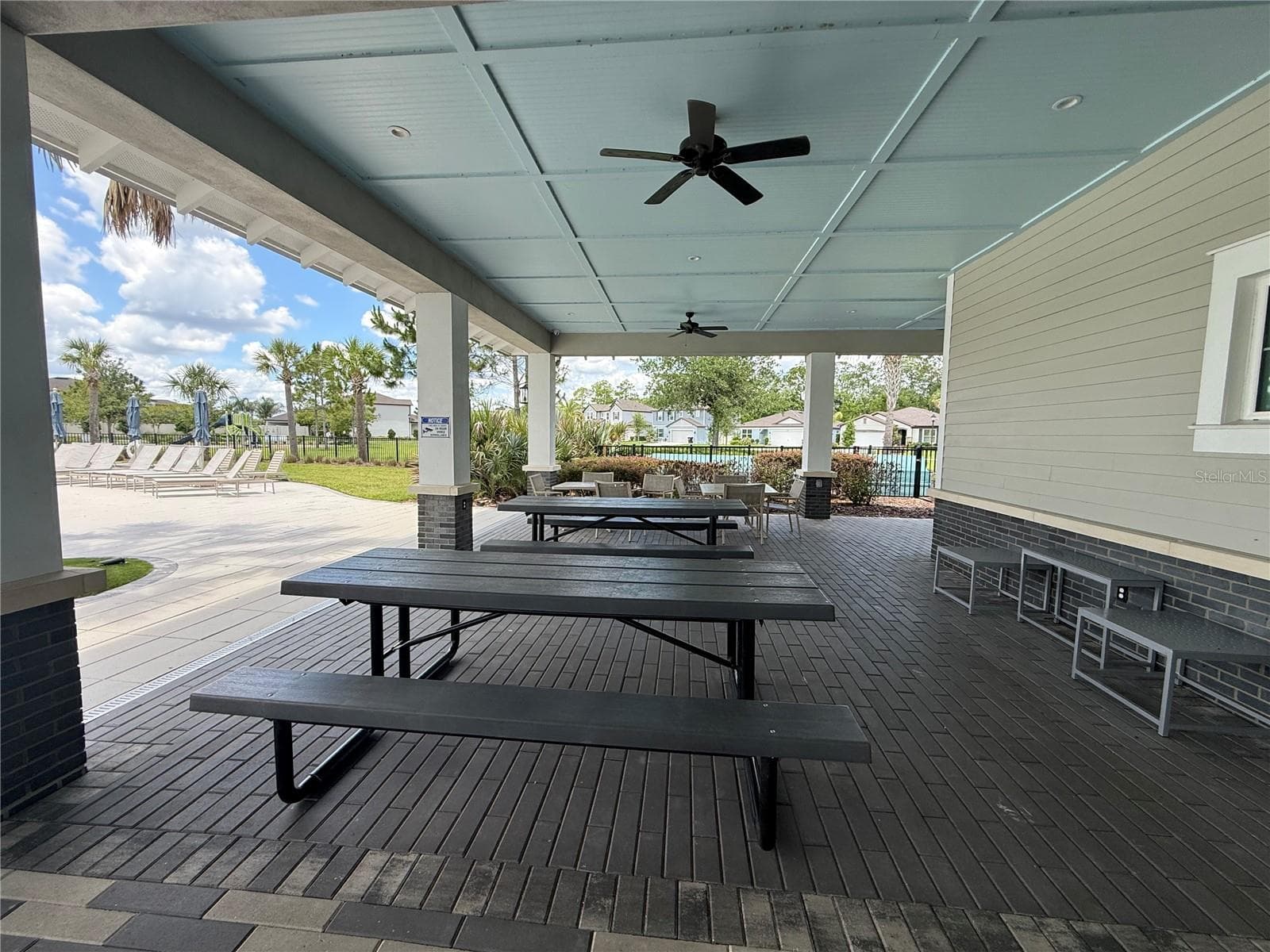 Single Family Residence at 30596 THUNDERBIRD DR, WESLEY CHAPEL, photo 13 of 48