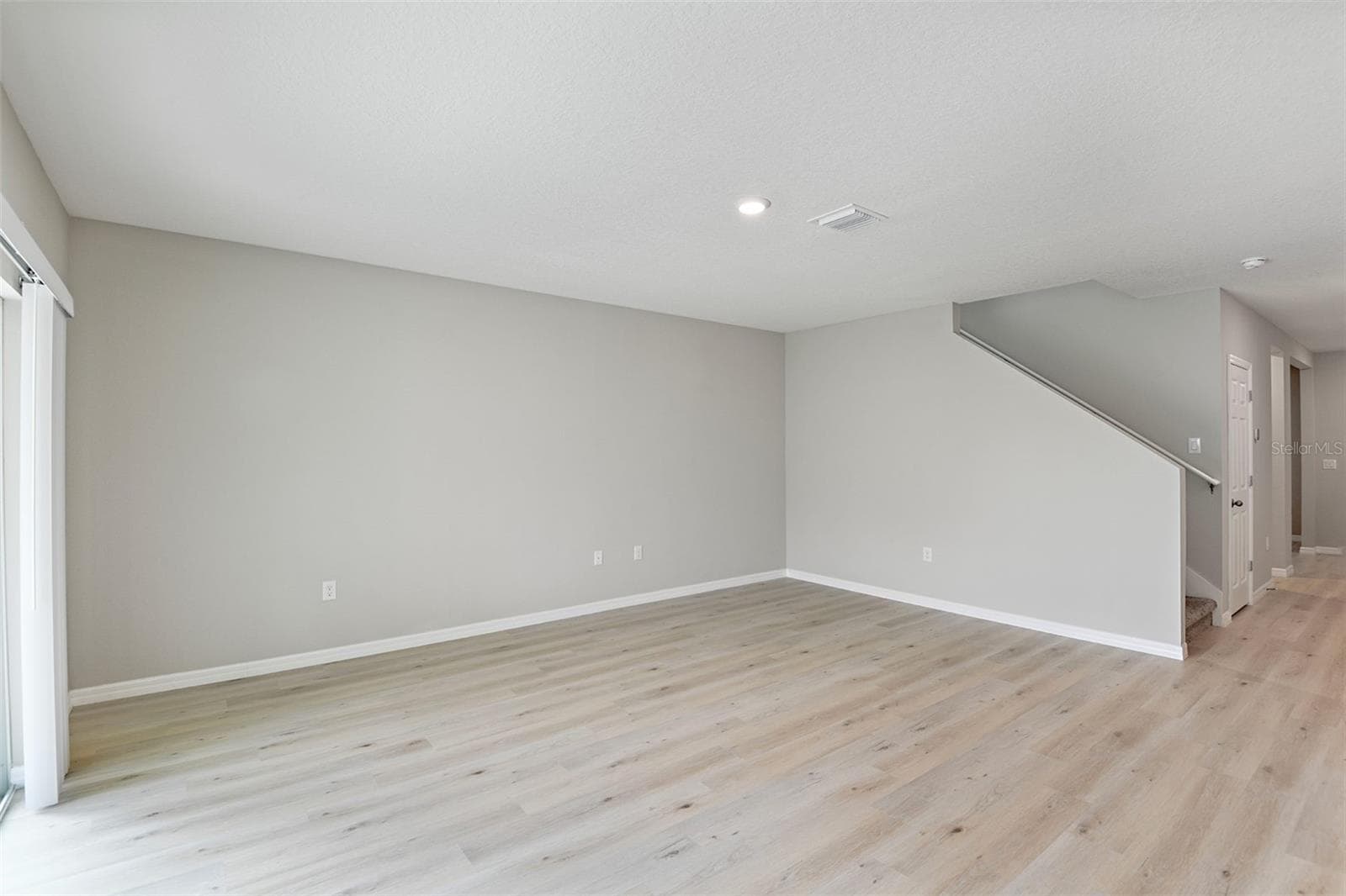 Single Family Residence at 31670 BARONNE ST, WESLEY CHAPEL, photo 13 of 27