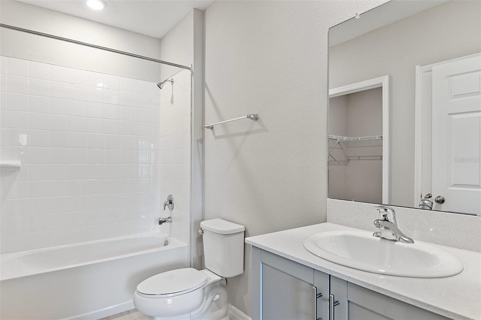 Single Family Residence at 31670 BARONNE ST, WESLEY CHAPEL, photo 18 of 27