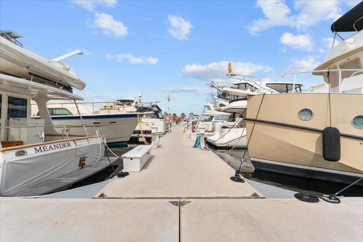 Walkway - 102 RIVIERA DUNES WAY #S-21, PALMETTO