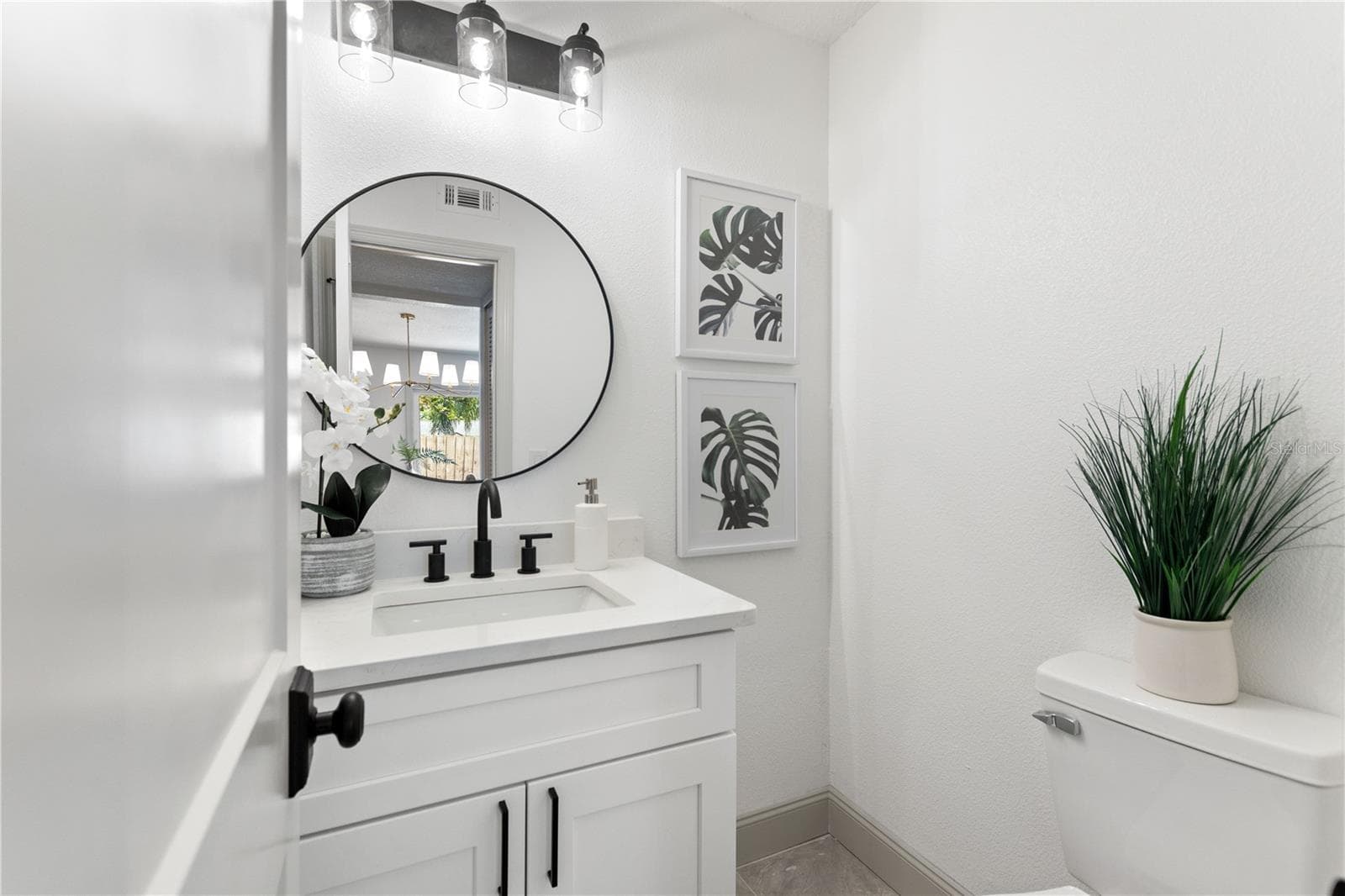 Downstairs Bath - 3906 BLOOMING HILL LN, PALM HARBOR