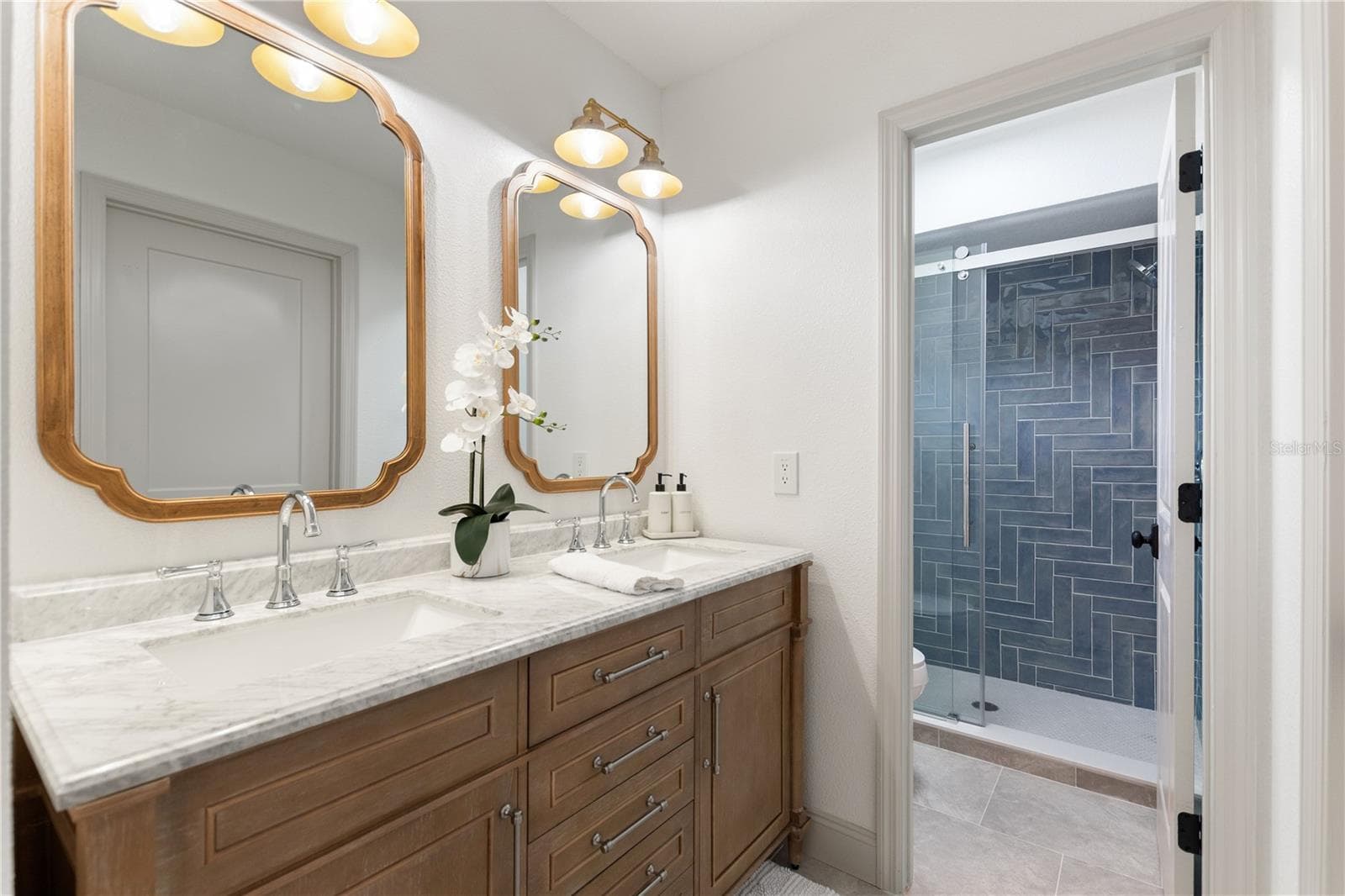 Primary Bath - 3906 BLOOMING HILL LN, PALM HARBOR