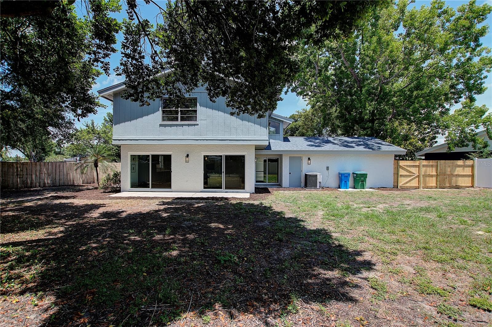 Backyard - 3906 BLOOMING HILL LN, PALM HARBOR