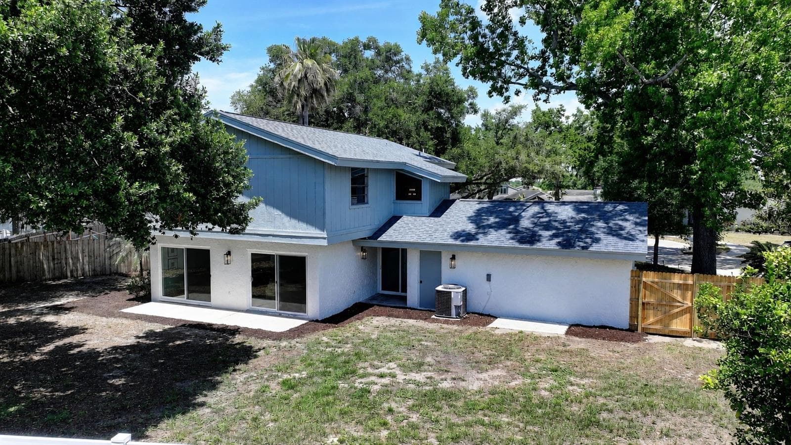 Backyard - 3906 BLOOMING HILL LN, PALM HARBOR