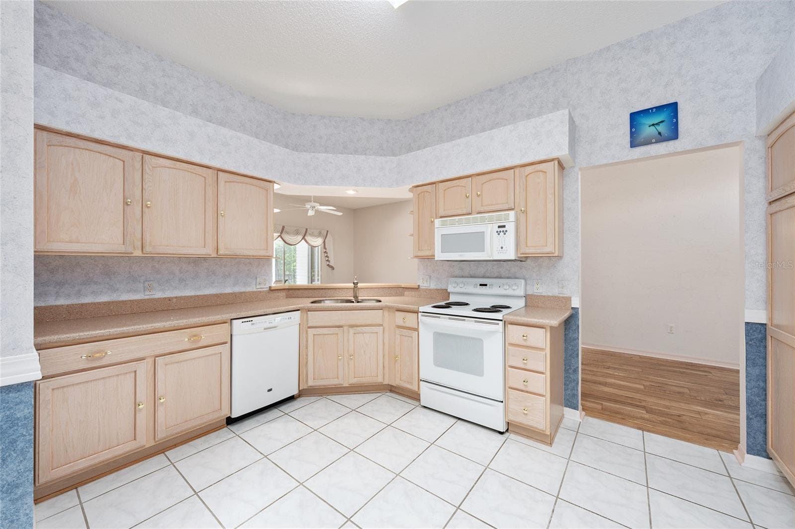 Single Family Residence at 170 PALERMO PL, LADY LAKE, photo 19 of 45