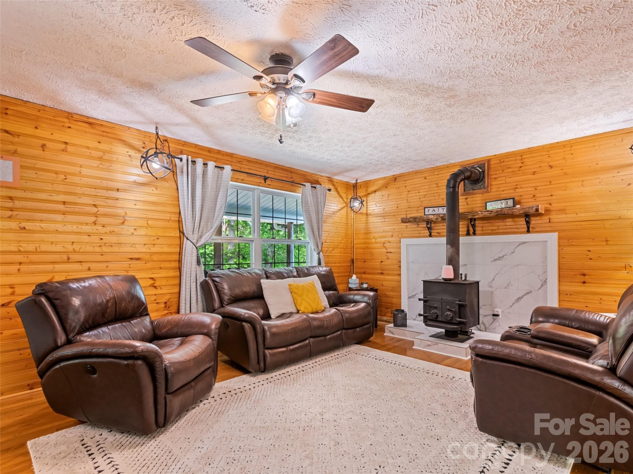 Single Family Residence at Clyde, photo 10 of 31