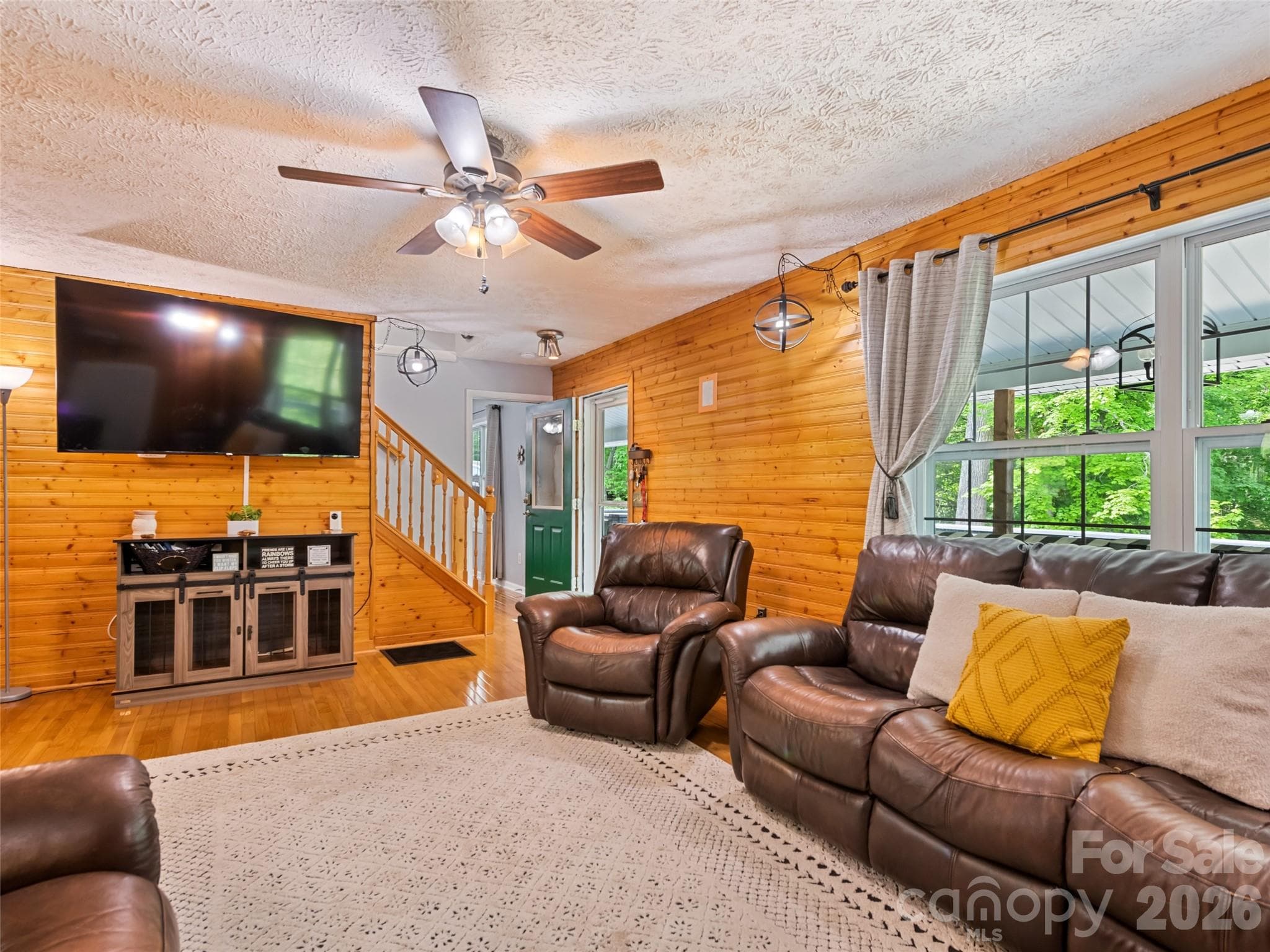 Single Family Residence at Clyde, photo 12 of 31