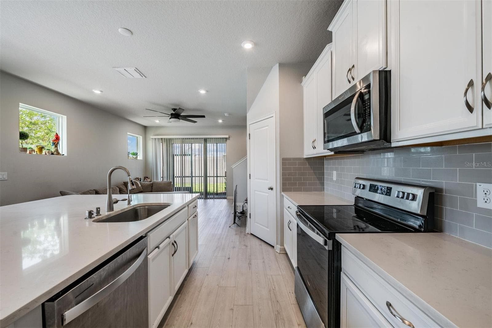 Townhouse at 19153 ELSIMONT ISLE, LUTZ, photo 13 of 47
