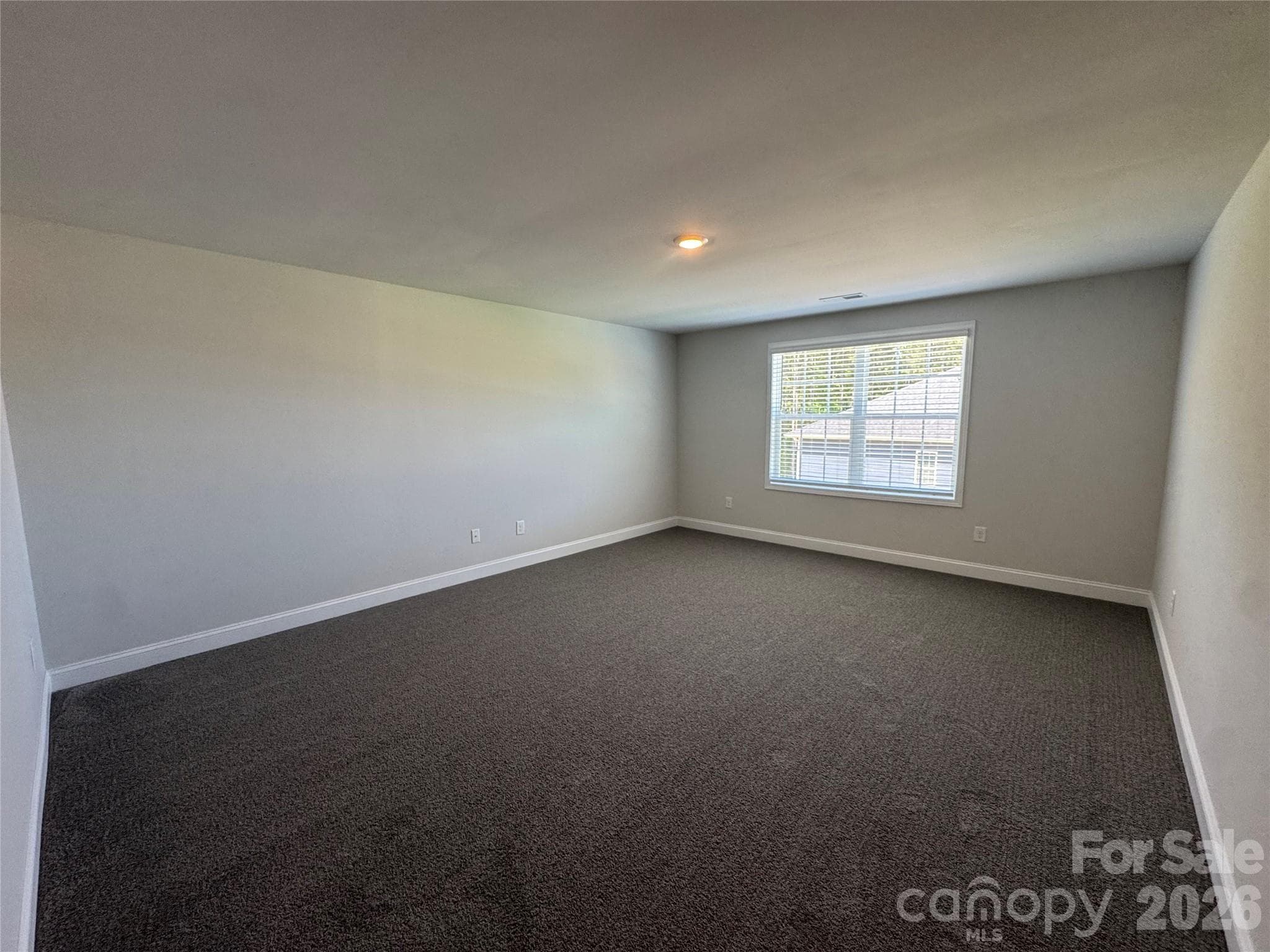 Spacious loft space - 1606 Autumn Lane, York