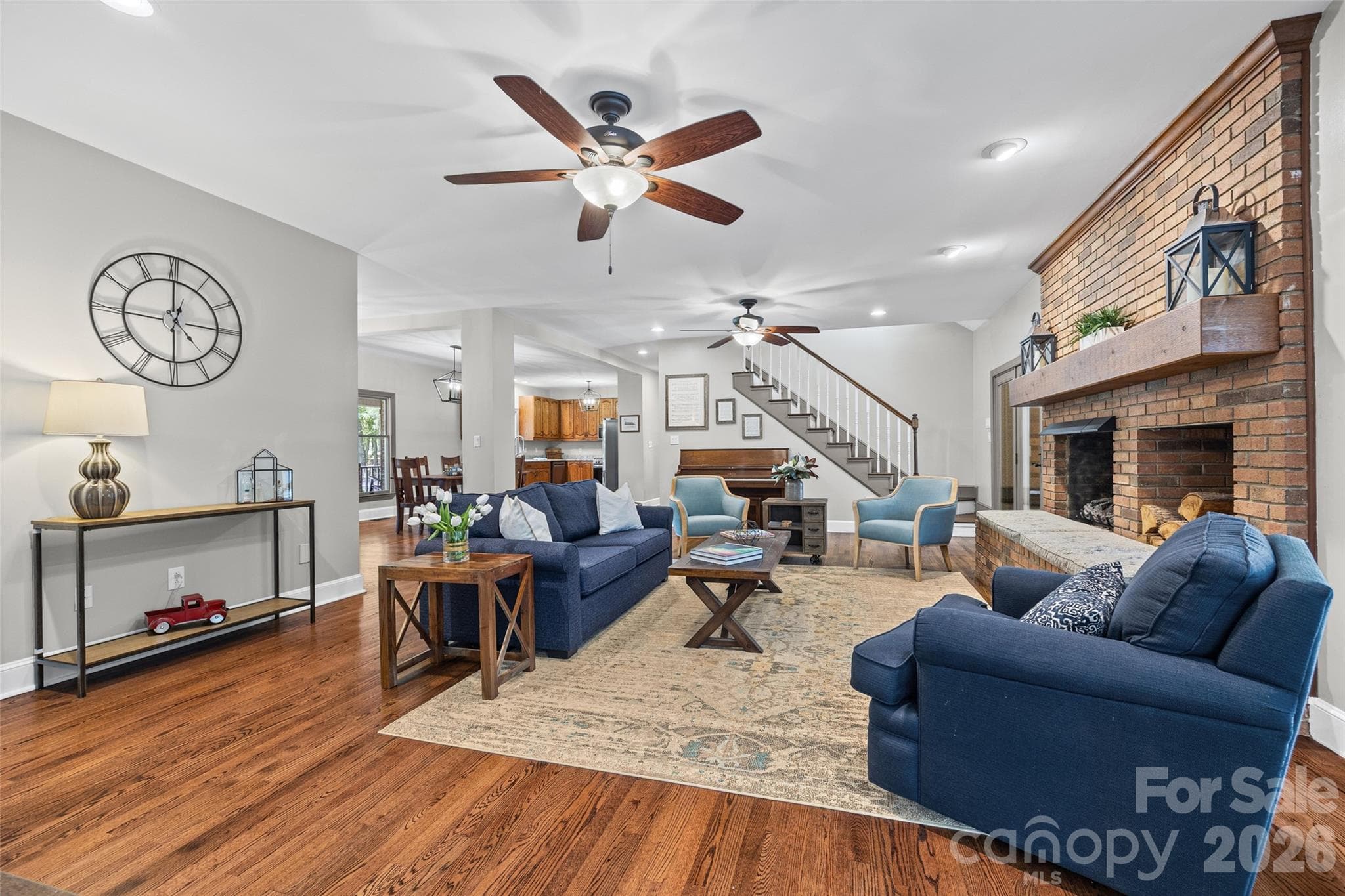 Single Family Residence at 16105 Langston Drive, Charlotte, photo 14 of 47
