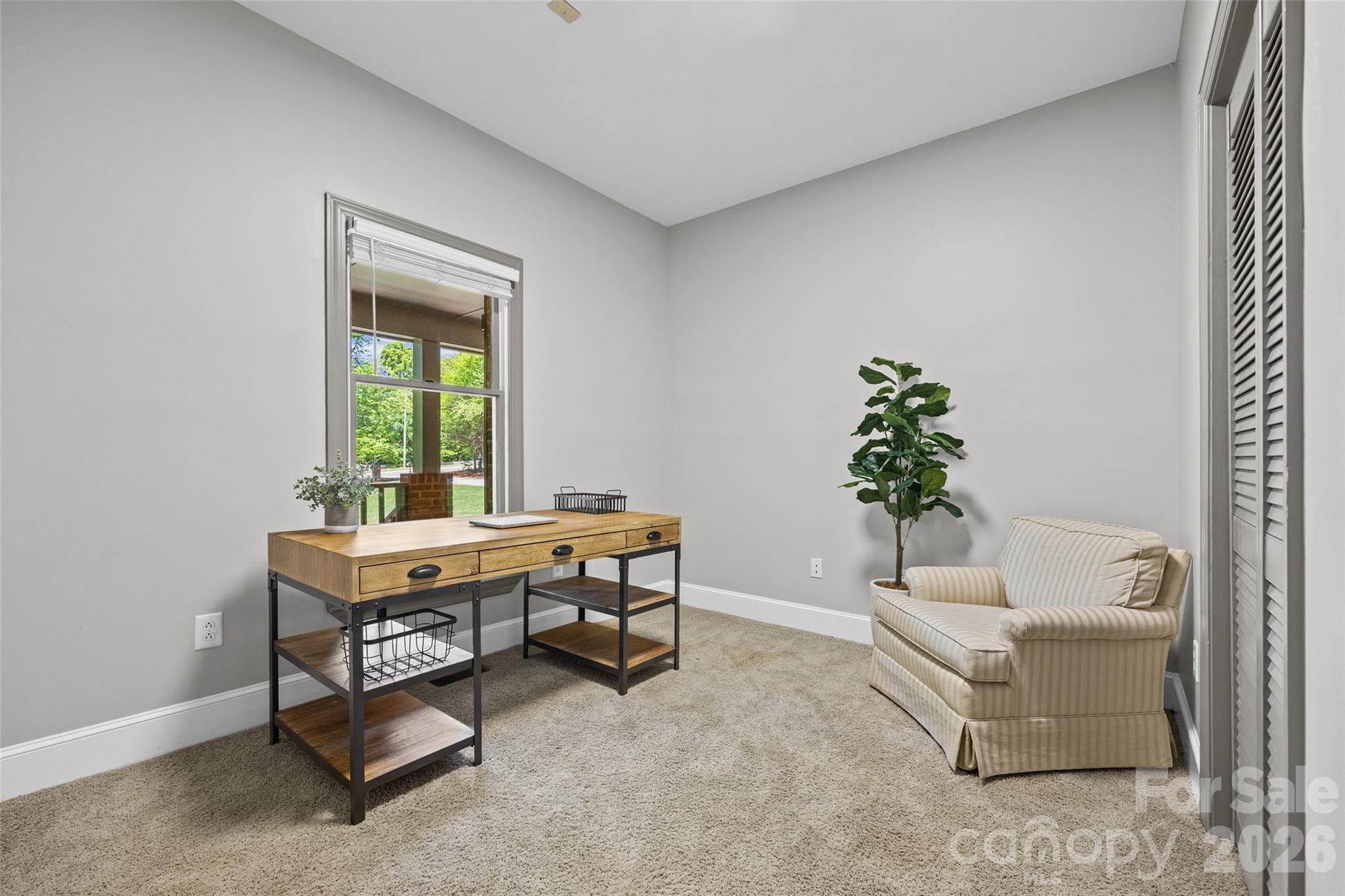 Single Family Residence at 16105 Langston Drive, Charlotte, photo 17 of 47