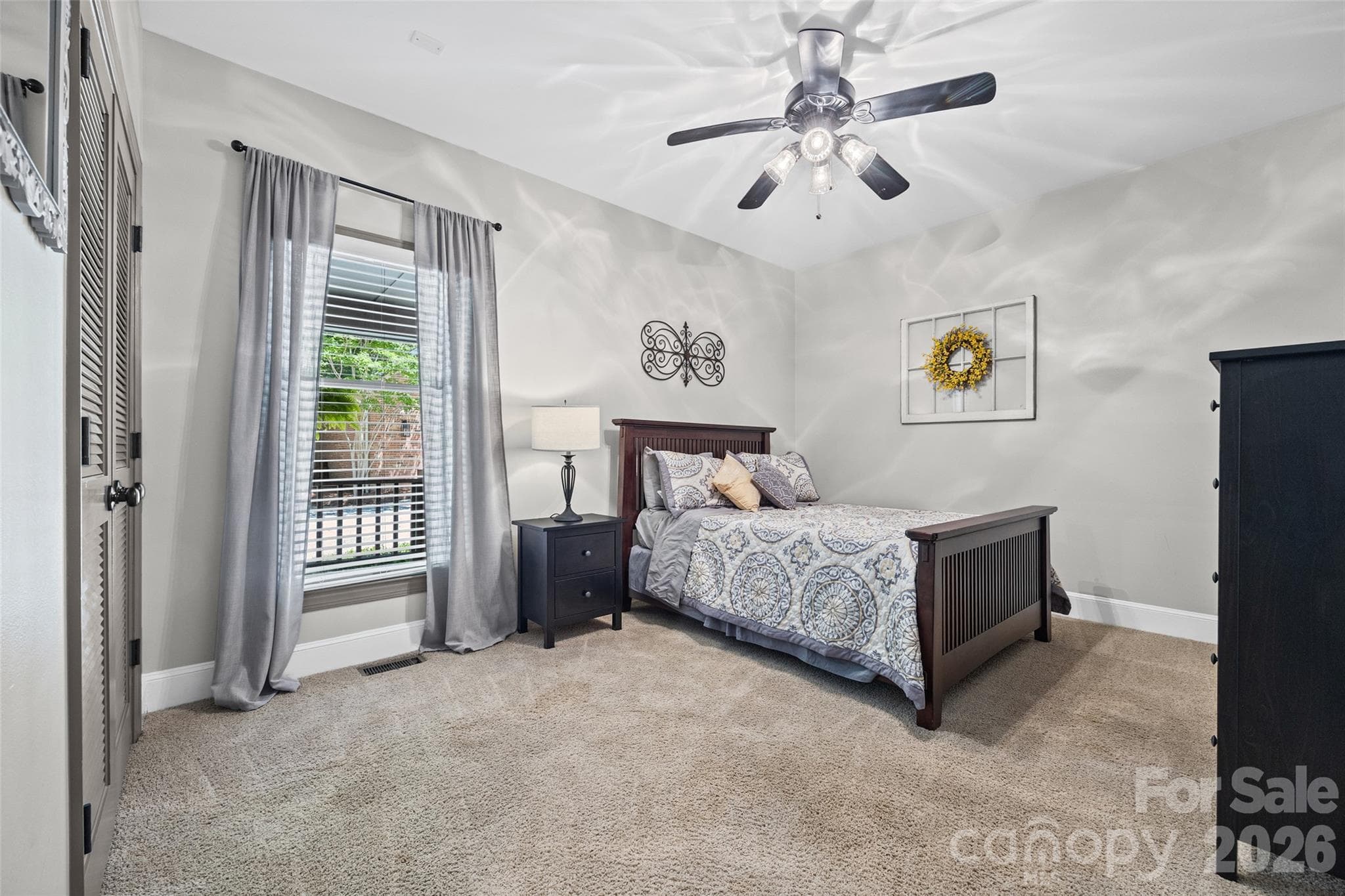 Single Family Residence at 16105 Langston Drive, Charlotte, photo 19 of 47