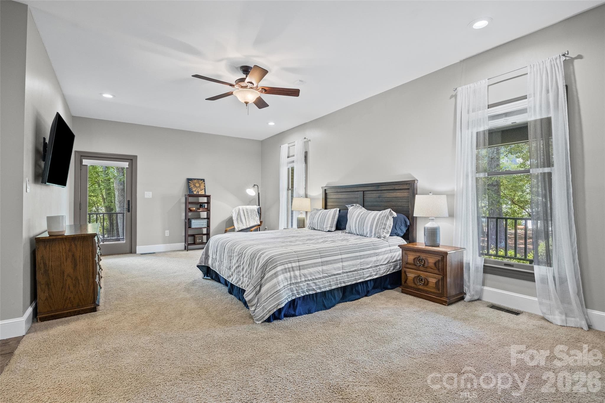 Single Family Residence at 16105 Langston Drive, Charlotte, photo 21 of 47