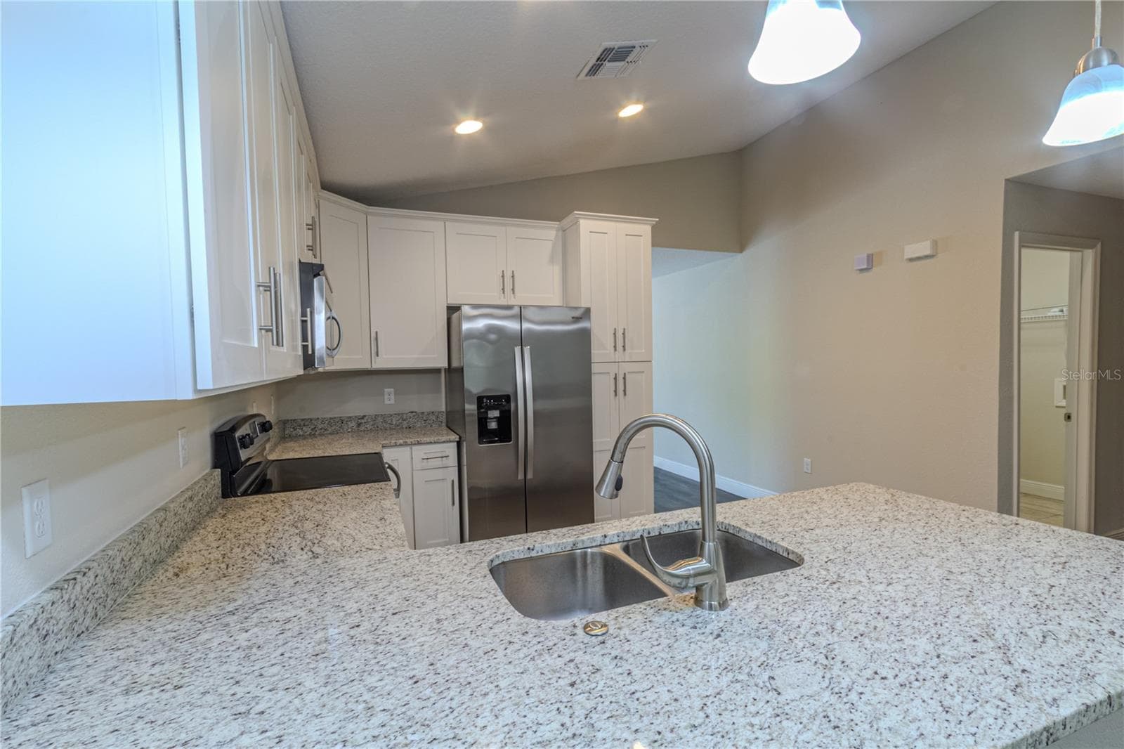 Single Family Residence at 8593 PLUMERIA AVE, ORLANDO, photo 9 of 21