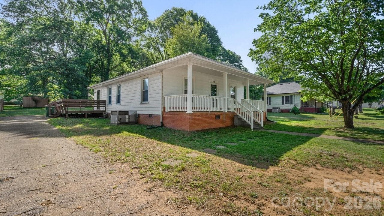 Single Family Residence at 110 Globe Street, Mount Holly, photo 2 of 26