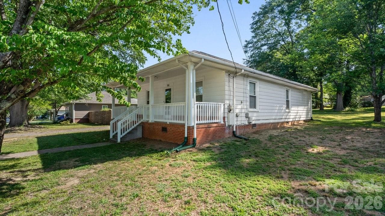 Single Family Residence at 110 Globe Street, Mount Holly, photo 3 of 26